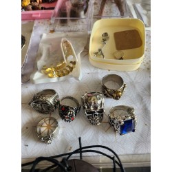 Pirate makeup, jewelry and accessories set