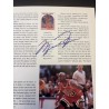 Rare article de magazine original autographié par Michael Jordan, page 1993 NBA